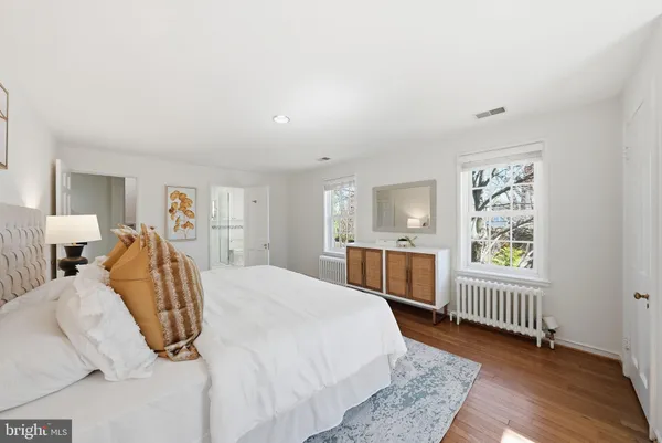 $1,925,000 | 4600 Reno Road Northwest, Washington, DC 20008