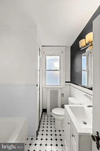 $290,000 | 808 Serrill Avenue, Lansdowne, PA 19050