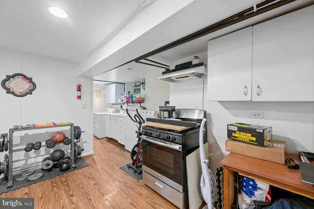 $290,000 | 808 Serrill Avenue, Lansdowne, PA 19050