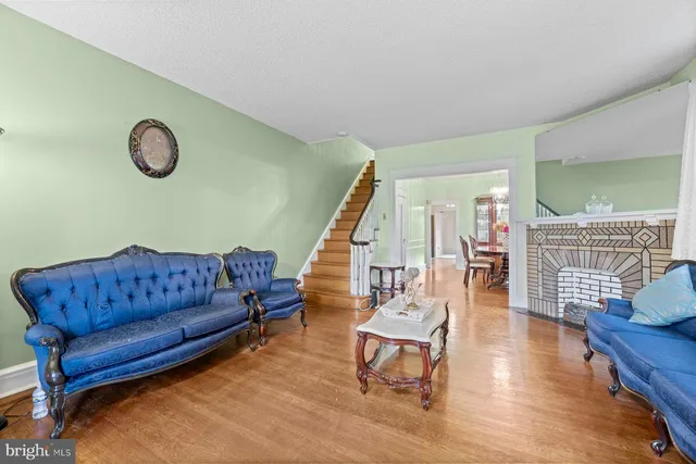 $290,000 | 808 Serrill Avenue, Lansdowne, PA 19050