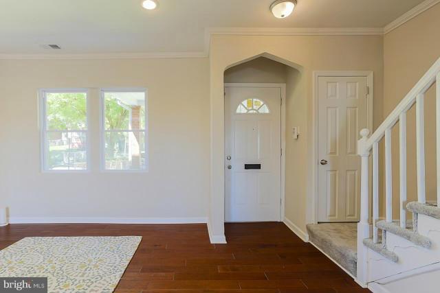 3833 Roland View Avenue Baltimore, MD 21215 - Photo 3 of 28 Interior (General)