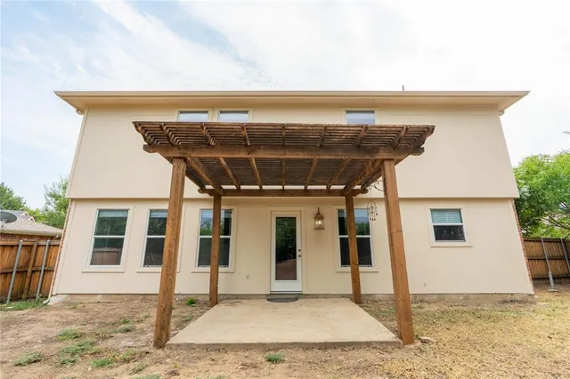 $2,400 | 2304 Glenhaven Drive, McKinney, TX 75071