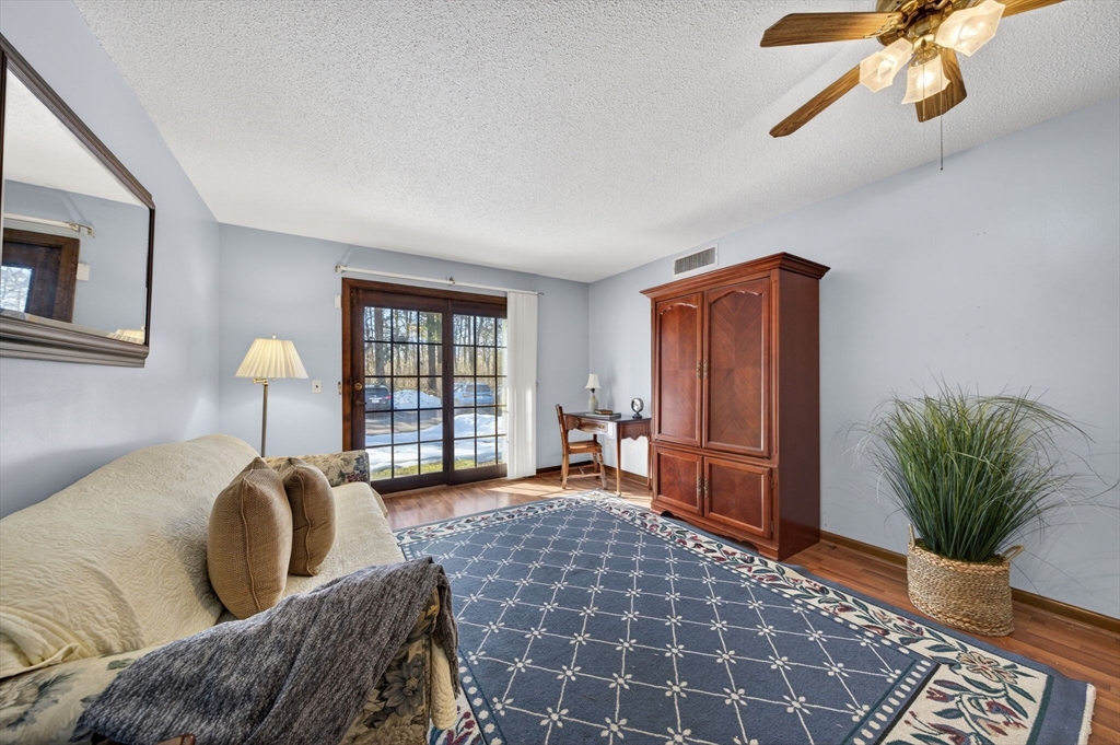 1940 Phillips Road, Unit 15 New Bedford, MA 02745 - Photo 8 of 21