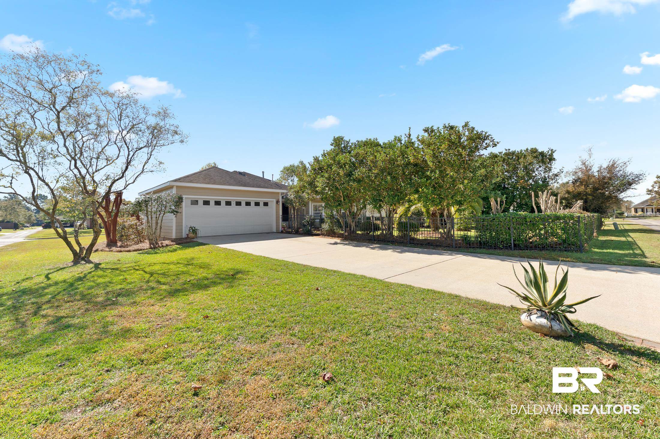 10153 Constantine Street Daphne, AL 36526 - Photo 26 of 26 Driveway View