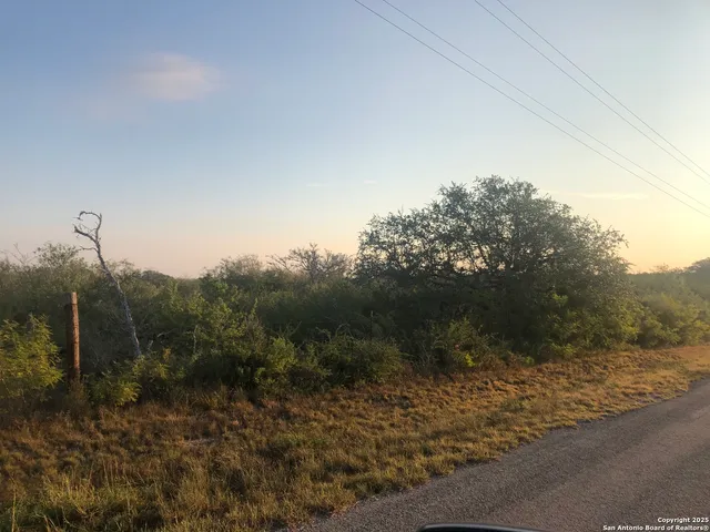 $79,000 | 0 West King Lane, Tuleta, TX 78162