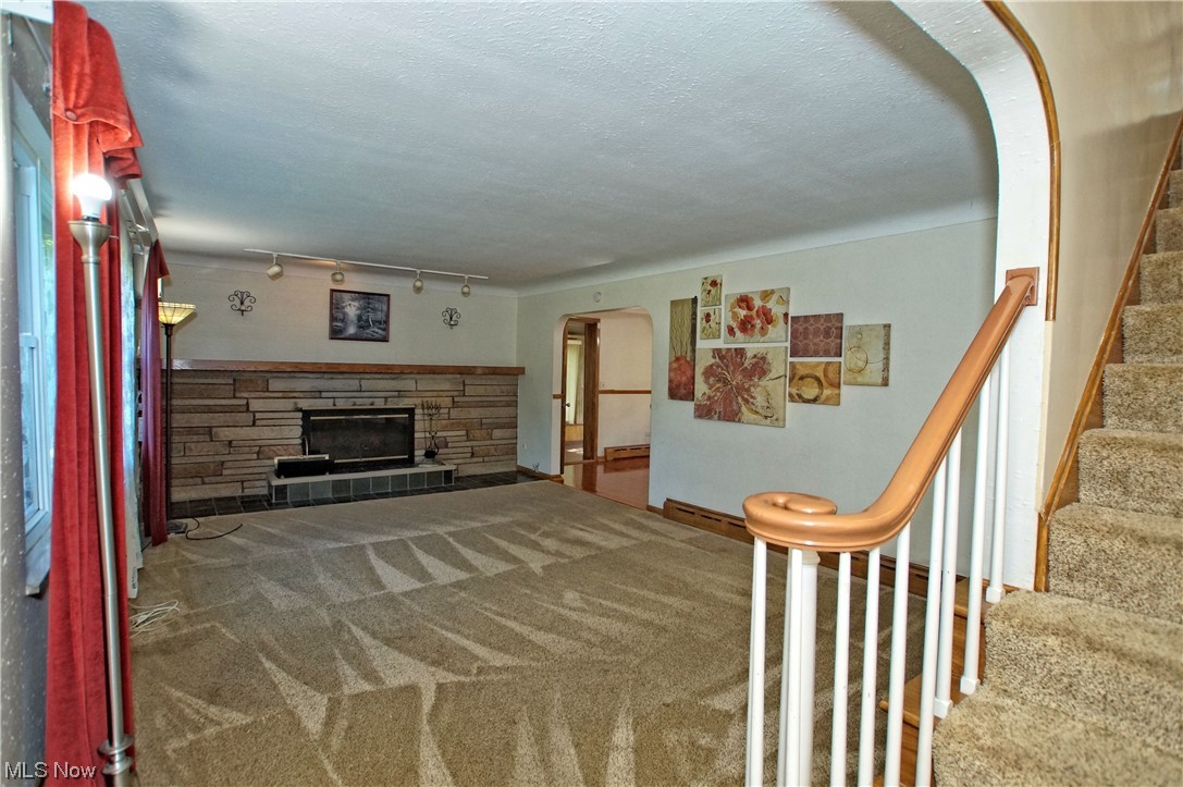 414 Harris Road Richmond Heights, OH 44143 - Photo 6 of 35
