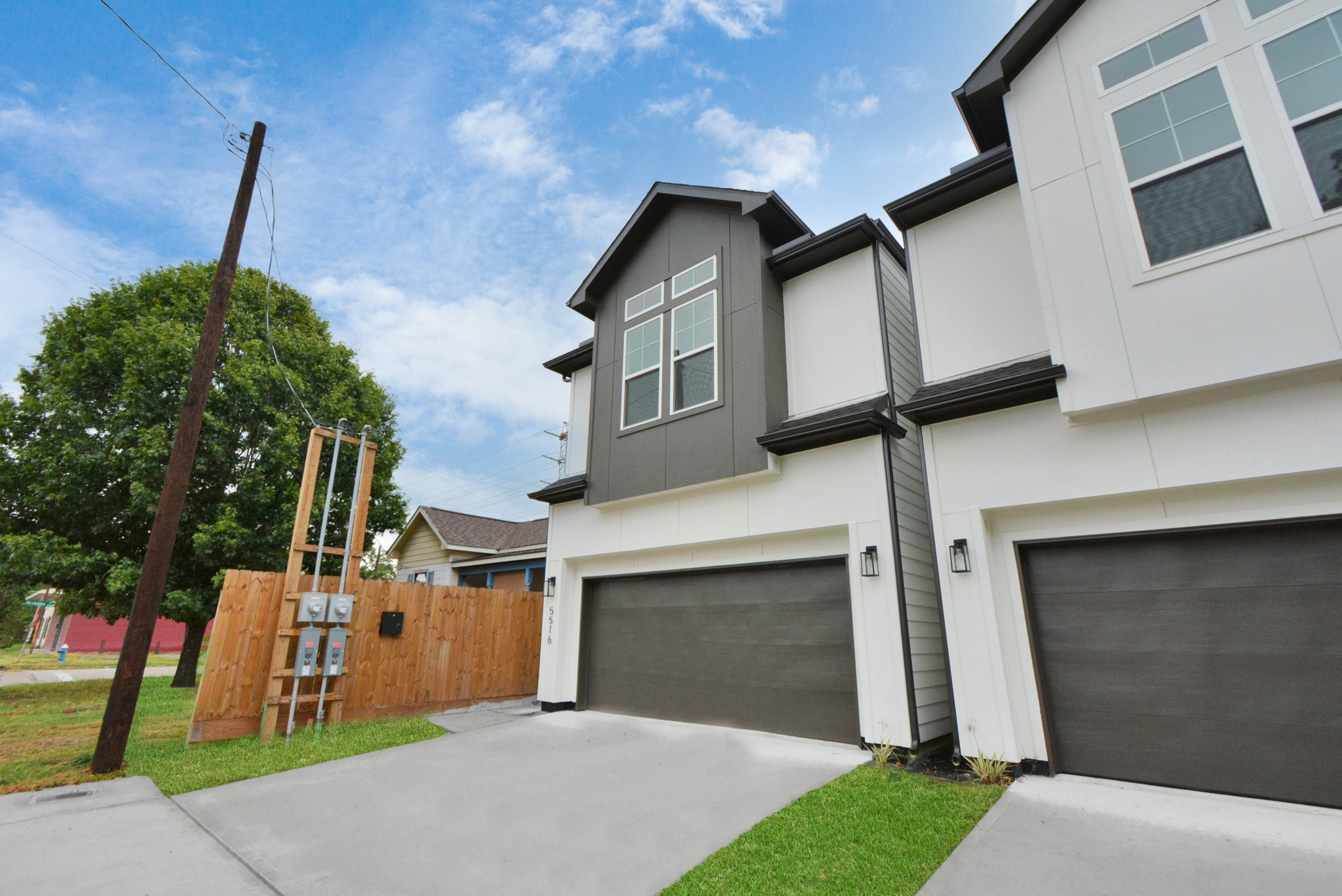 5516 Hardy Street Houston, TX 77009 - Photo 2 of 30
