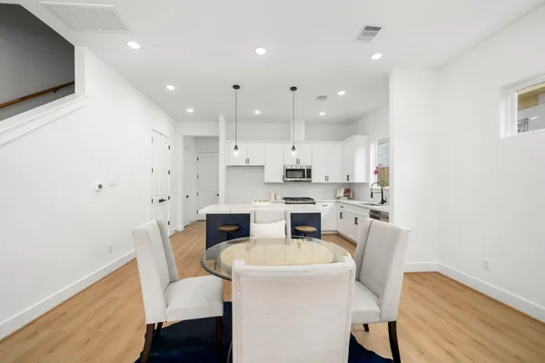 $2,600 | 5516 Hardy Street, Houston, TX 77009