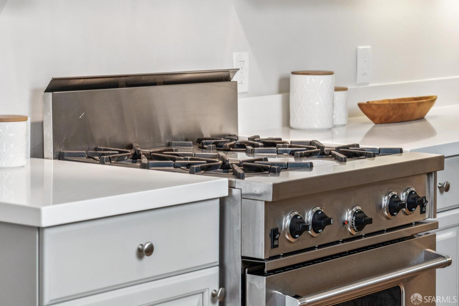 2522 Chestnut Street San Francisco, CA 94123 - Photo 19 of 34 a close view of stove top oven
