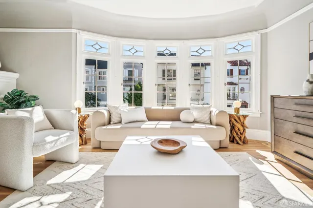 $1,695,000 | 2522 Chestnut Street, San Francisco, CA 94123