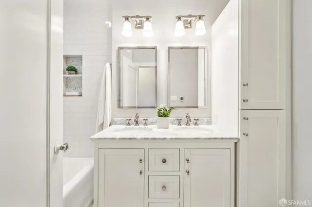 $1,695,000 | 2522 Chestnut Street, San Francisco, CA 94123