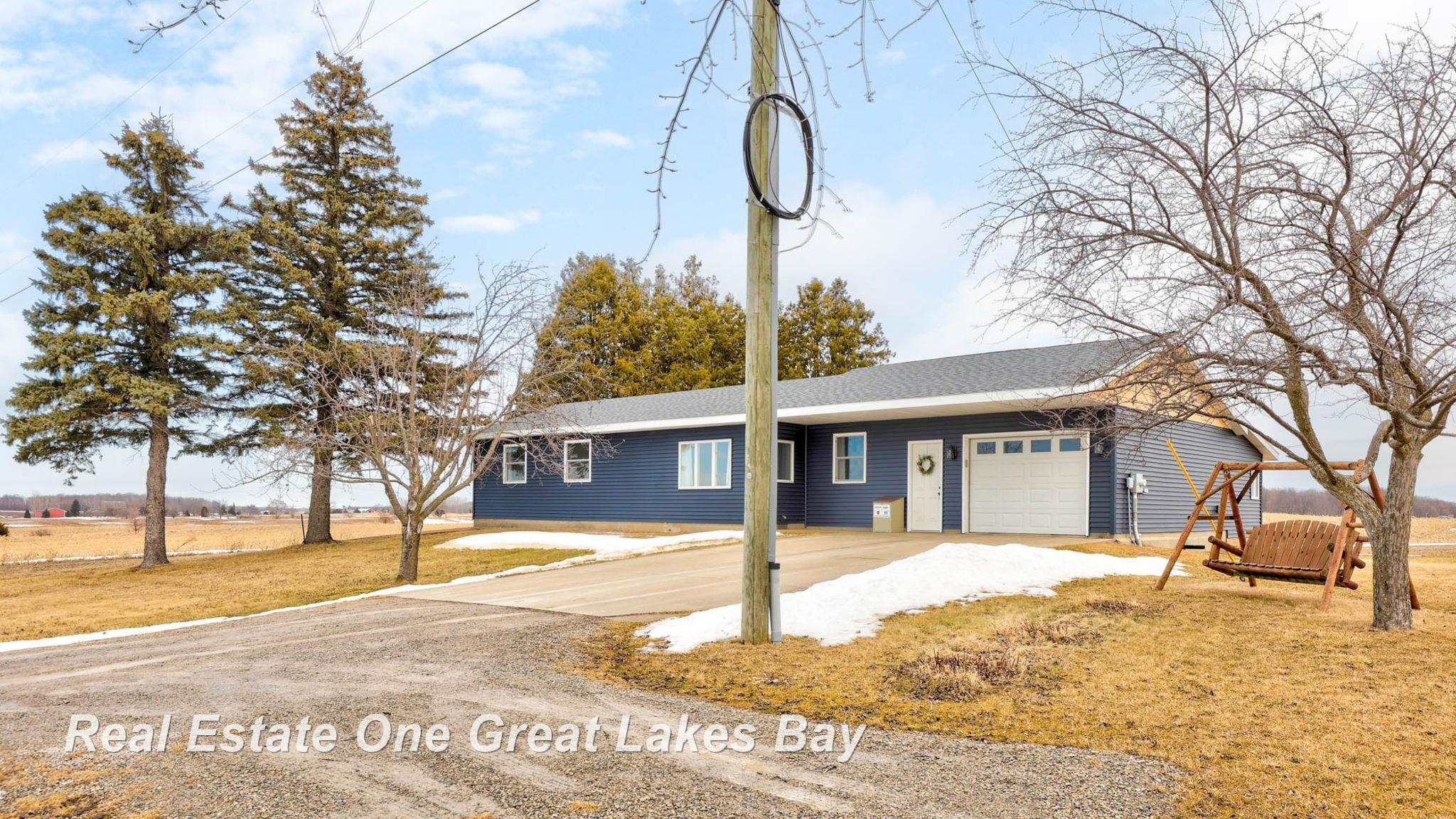 2720 Colwood Road Caro, MI 48723 - Photo 44 of 45 50167772-3c0a4371-e25d-4dfe-98c7-b7284727b612.JPG