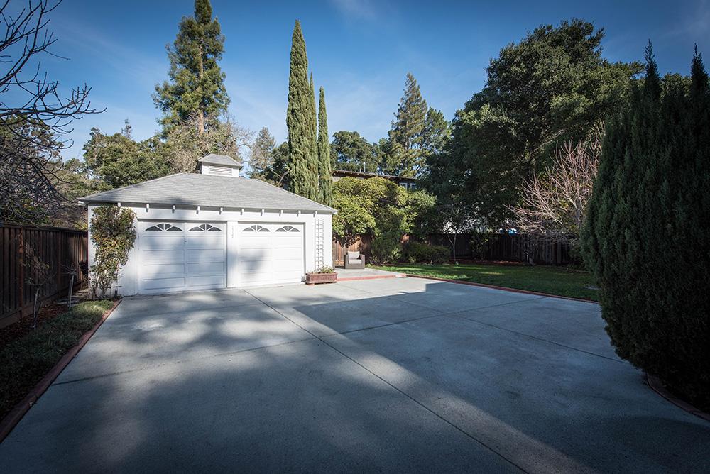 117 Middlefield Road Atherton, CA 94027 - Photo 8 of 28 Gallery Image 8
