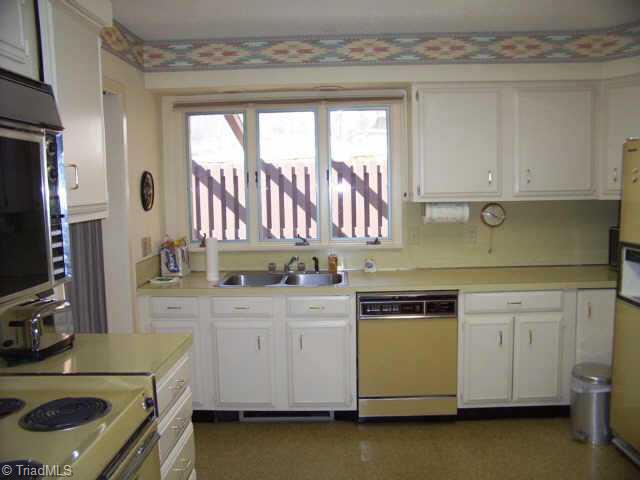 1113 Gatehouse Road High Point, NC 27262 - Photo 5 of 9 Other.