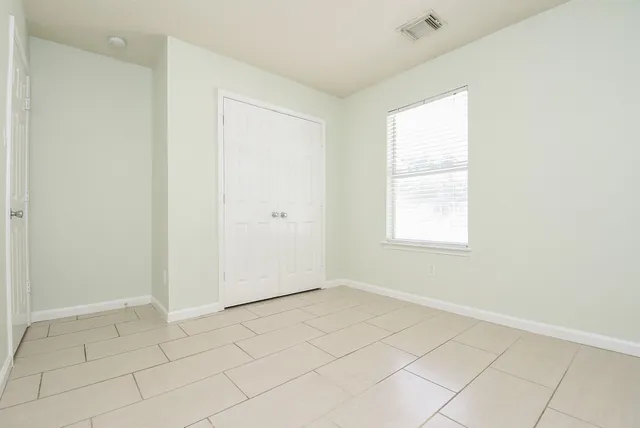 $1,675 | 29323 Hickory Terrace Drive, Spring, TX 77386