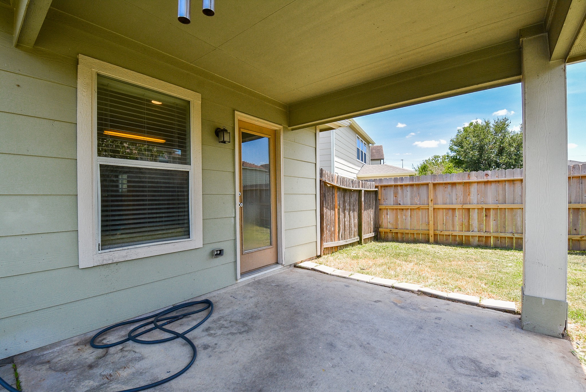 29323 Hickory Terrace Drive Spring, TX 77386 - Photo 29 of 32 Covered patio provides plenty of shade for those Texas summers