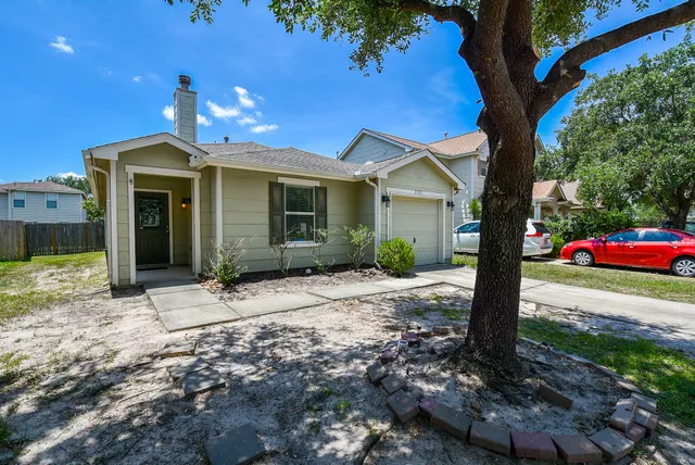 $1,675 | 29323 Hickory Terrace Drive, Spring, TX 77386