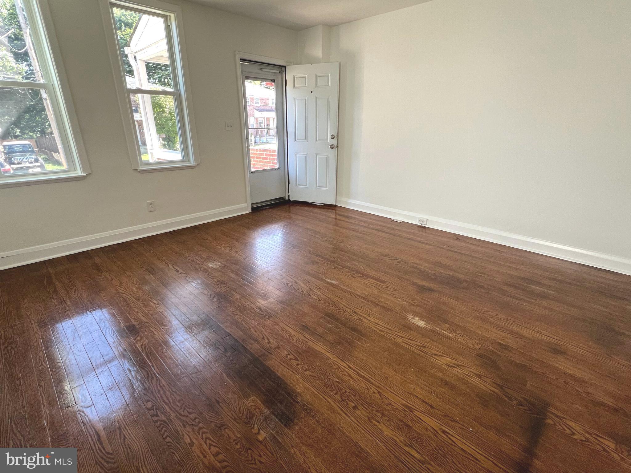 1628 Naturo Road Baltimore, MD 21286 - Photo 4 of 41