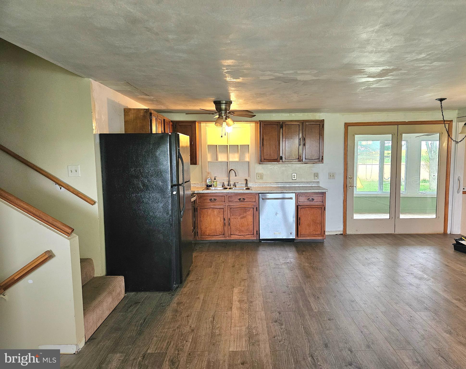 725 Littlestown Road Littlestown, PA 17340 - Photo 10 of 30 Kitchen
