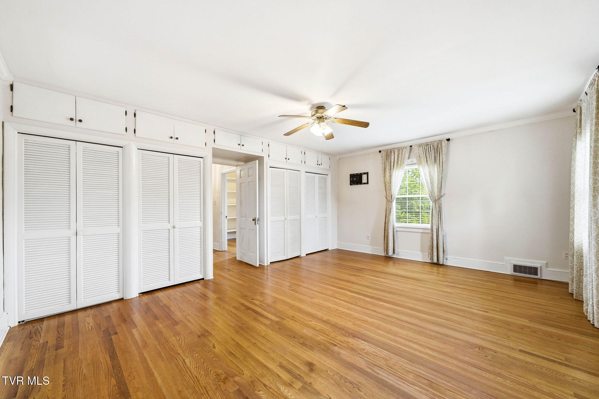 1700 Overhill Road Bristol, VA 24201 - Photo 25 of 50 16-web-or-mls-1700 Overhill Rd-23