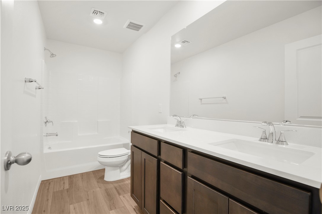 3055 Magnolia Rnch Avenue Las Vegas, NV 89139 - Photo 25 of 35 Bathroom 2
