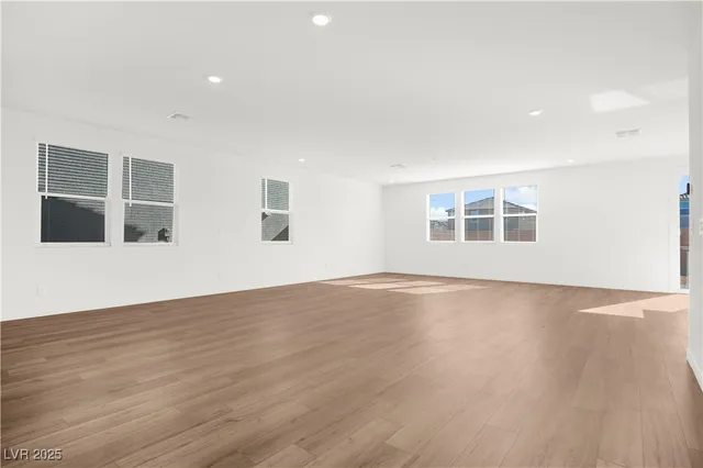 $3,380 | 3055 Magnolia Rnch Avenue, Las Vegas, NV 89139