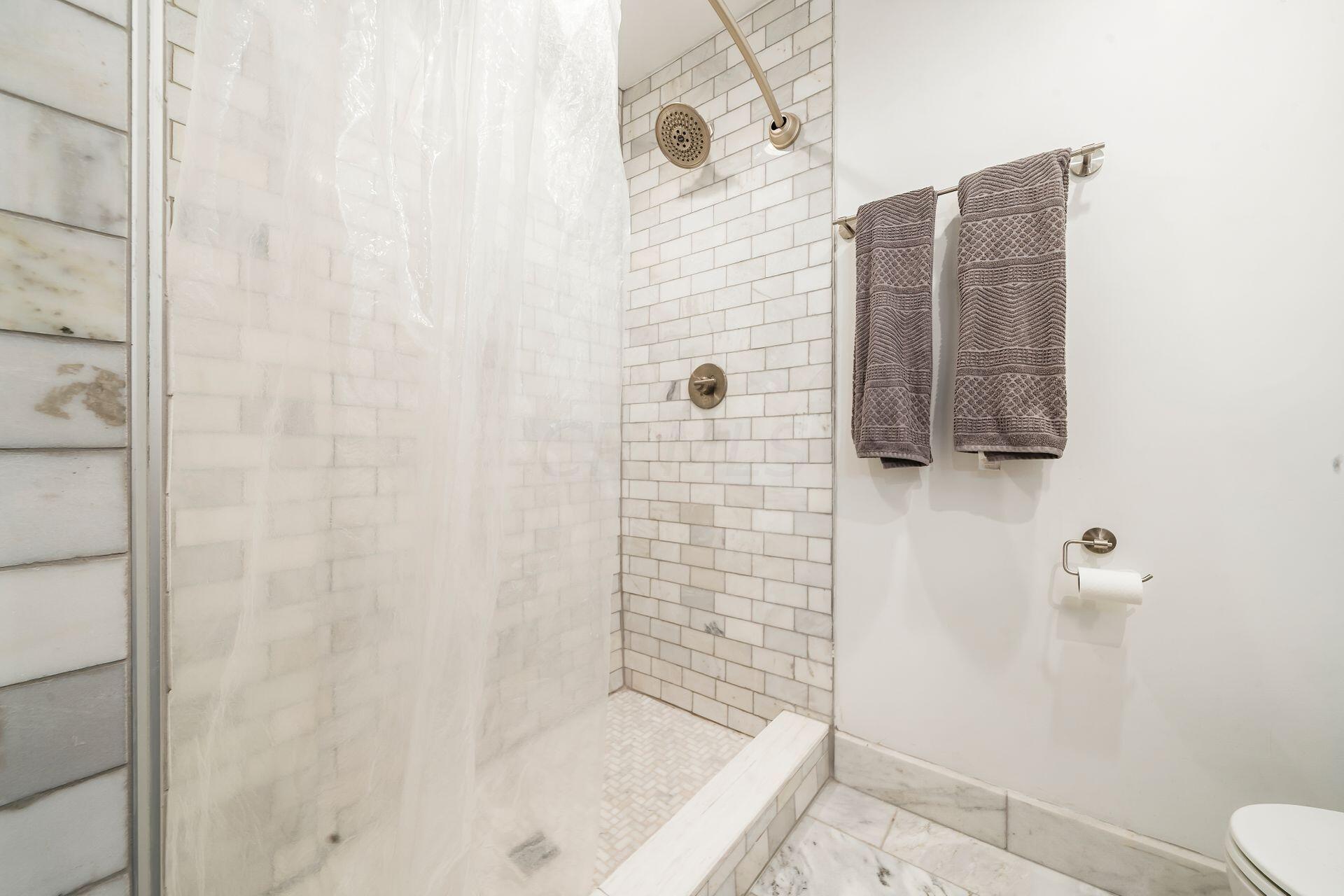 4495 Avery Road Hilliard, OH 43026 - Photo 18 of 41 Shower