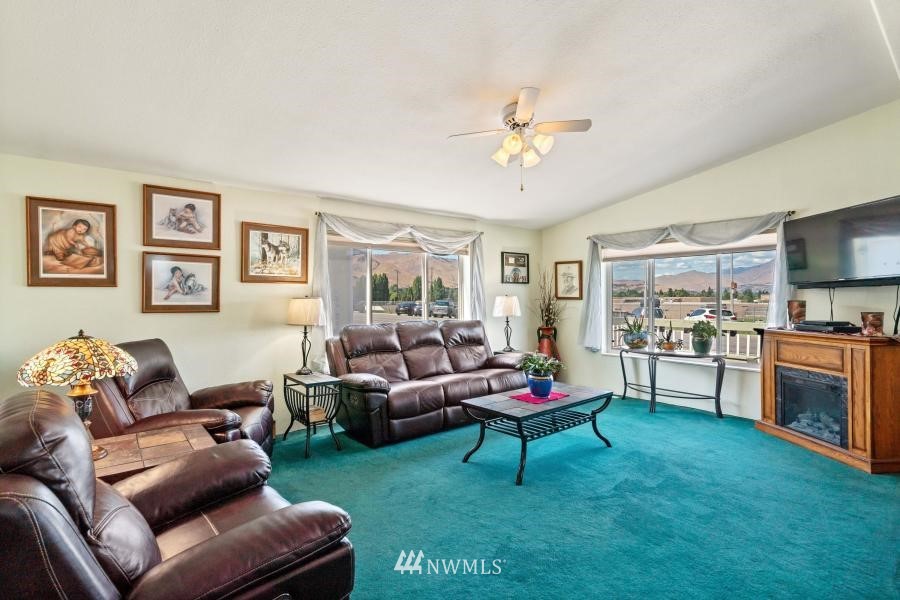 1061 Red Apple Road Wenatchee, WA 98801 - Photo 13 of 25 Gallery Image 13