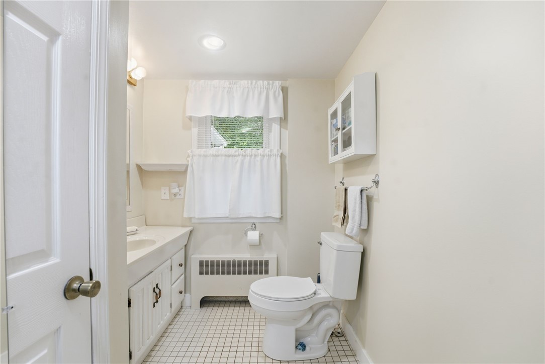 19 Beatrice Avenue Warwick, RI 02889 - Photo 10 of 26