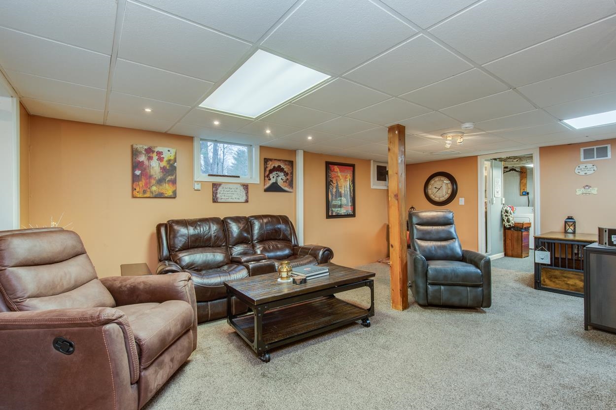 5 Lori Lane Pelham, NH 03076 - Photo 10 of 23