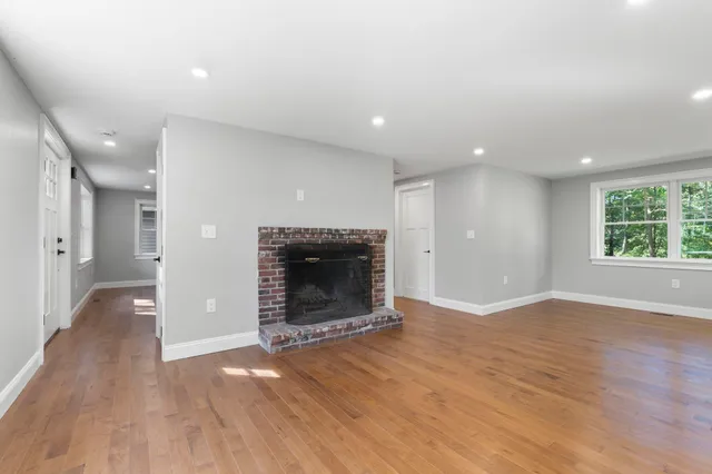 $879,000 | 14 Birch Road, North Hampton, NH 03862