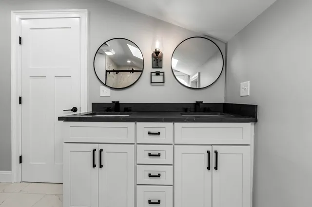 $879,000 | 14 Birch Road, North Hampton, NH 03862