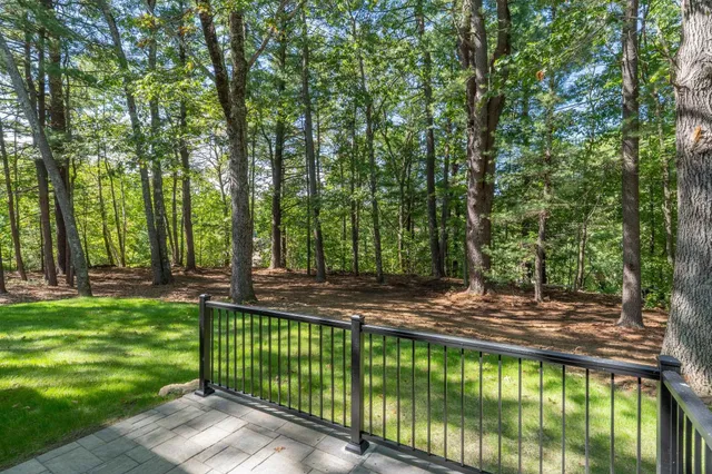 $879,000 | 14 Birch Road, North Hampton, NH 03862