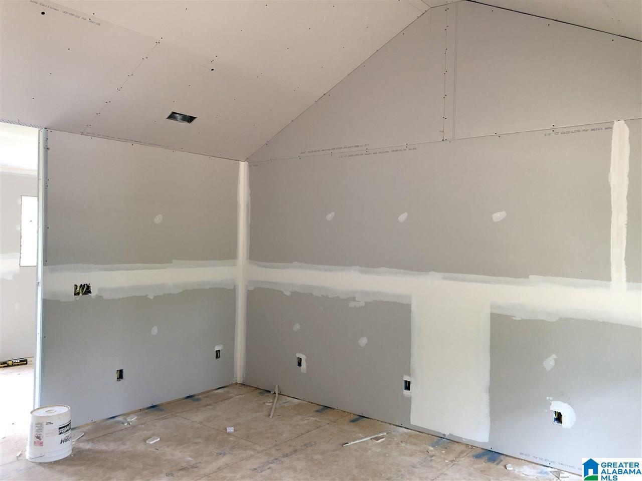 189 Grants Road Ohatchee, AL 36271 - Photo 2 of 20 Gallery Image 2