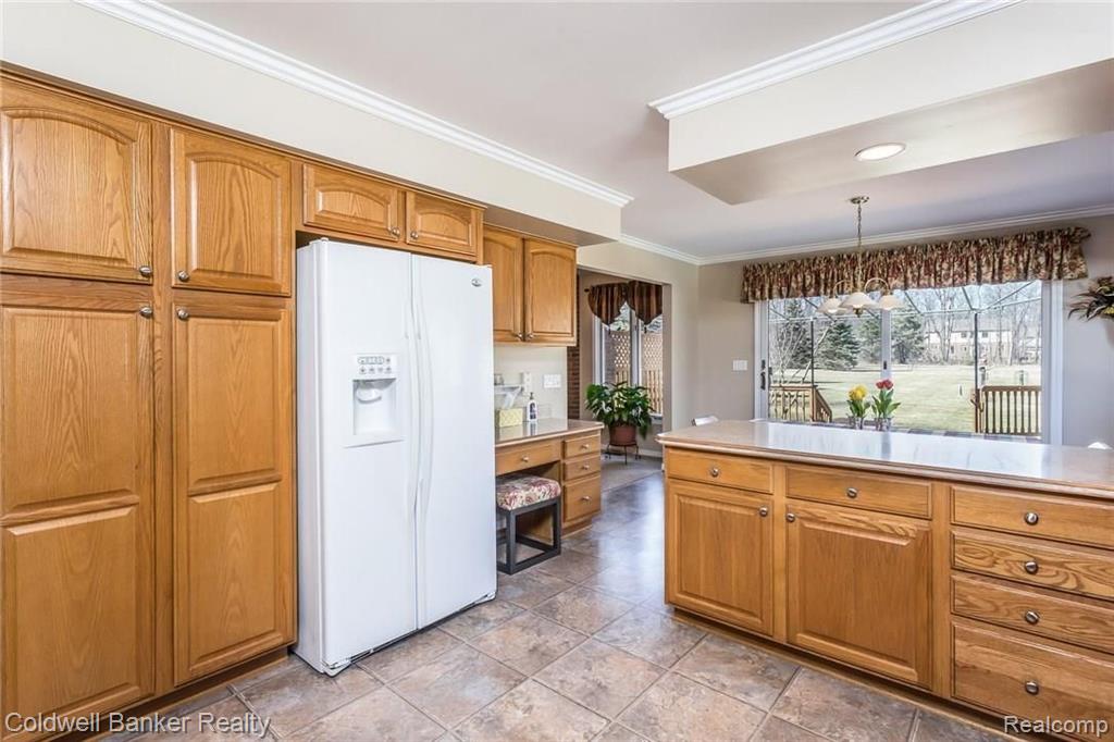 836 Shortridge Avenue Rochester Hills, MI 48307 - Photo 14 of 51