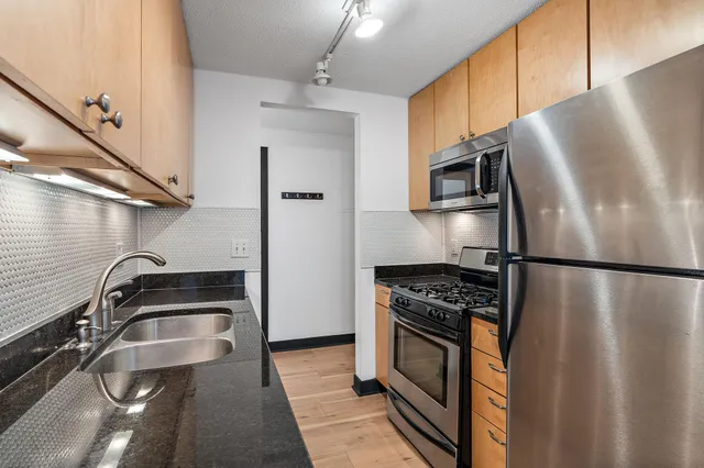 $1,495 | 2800 West 44th Street, Unit 401, Minneapolis, MN 55410