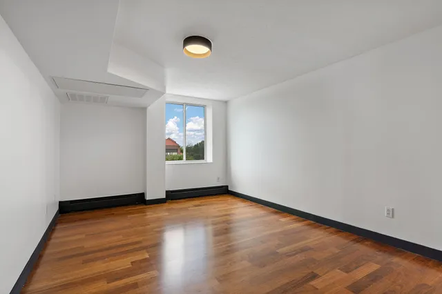 $1,495 | 2800 West 44th Street, Unit 401, Minneapolis, MN 55410