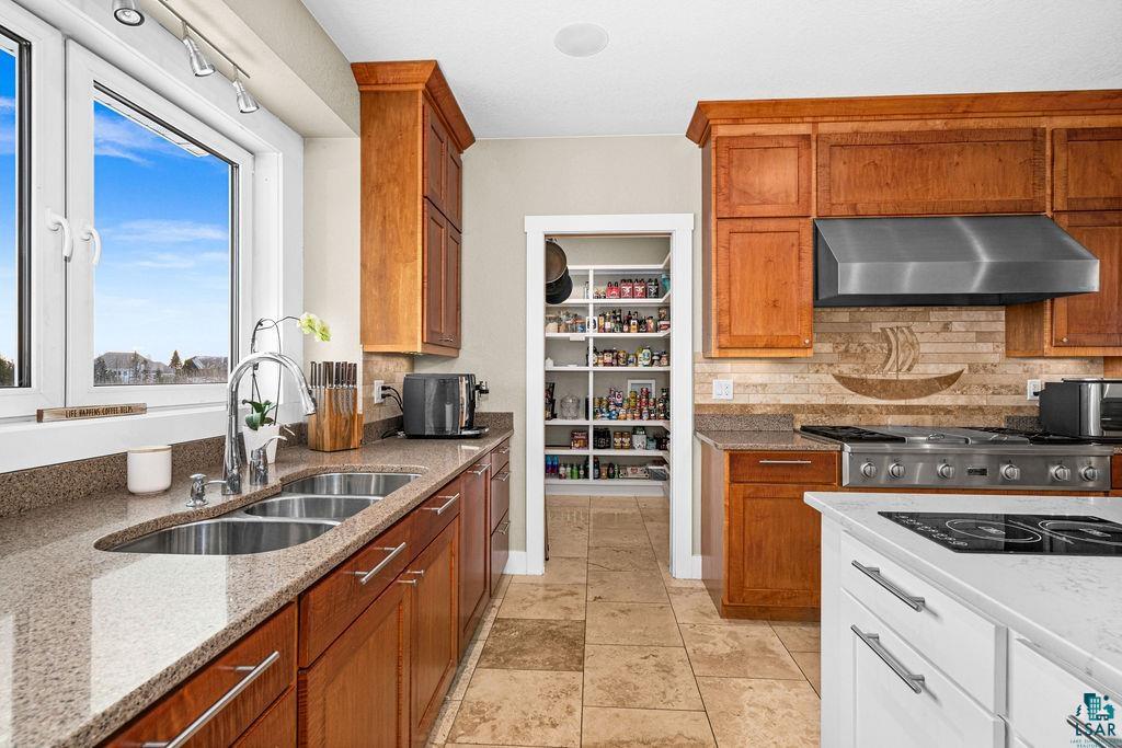 3725 North Ridge Road Duluth, MN 55804 - Photo 14 of 48