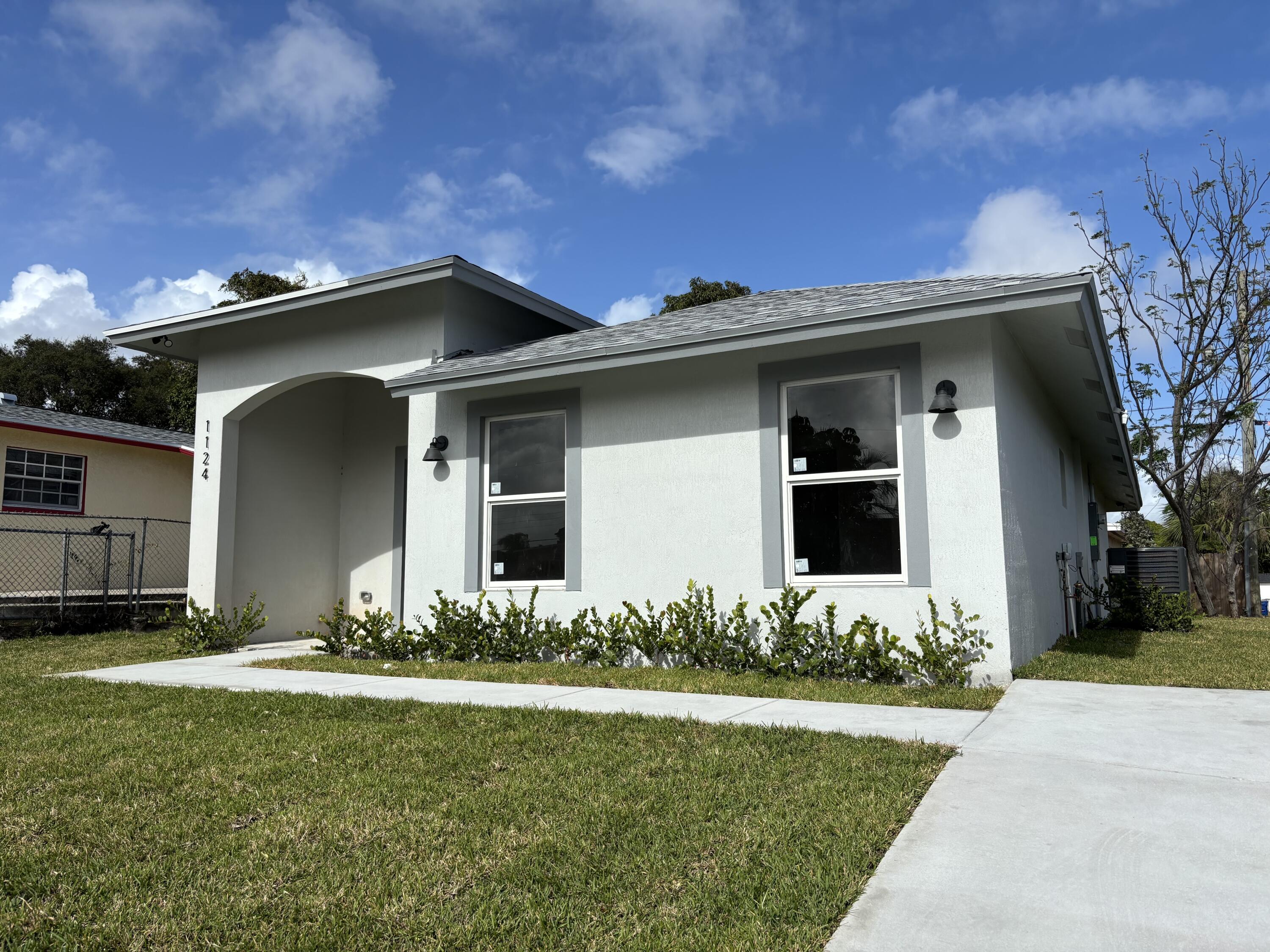 1124 West 25th Street Riviera Beach, FL 33404 - Photo 1 of 10 IMG_0179