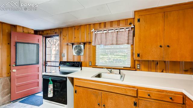 4315 Outpost Road Cascade, CO 80809 - Photo 14 of 25