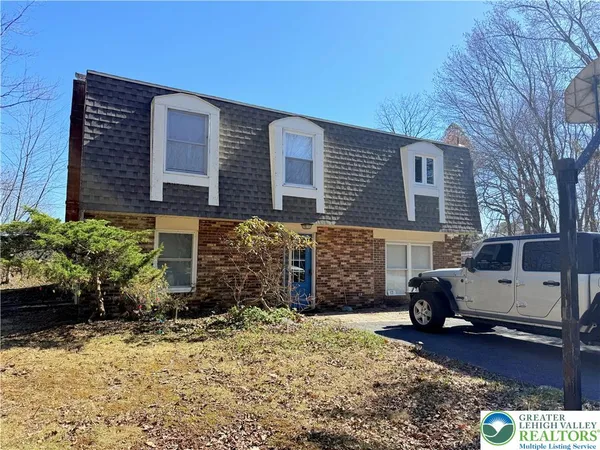 $399,900 | 17 Heath Lane, Mount Pocono, PA 18344