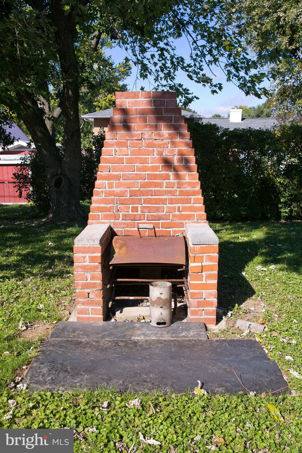 1012 Crosby Road Baltimore, MD 21228 - Photo 15 of 24 a view of outdoor space and yard
