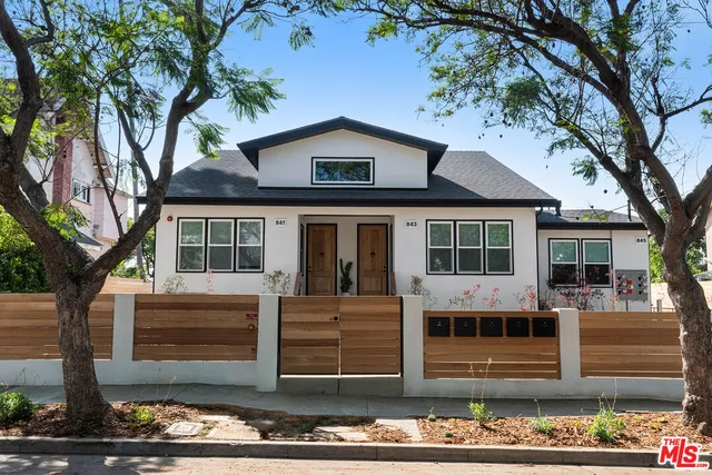$5,850 | 841 North La Fayette Park Place, Los Angeles, CA 90026