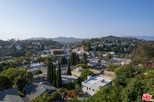 $5,850 | 841 North La Fayette Park Place, Los Angeles, CA 90026