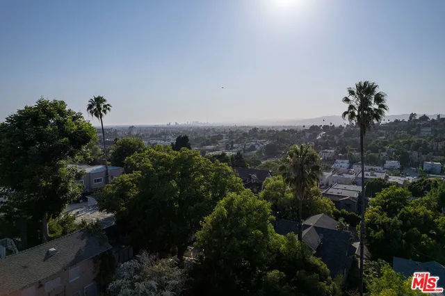 $5,850 | 841 North La Fayette Park Place, Los Angeles, CA 90026