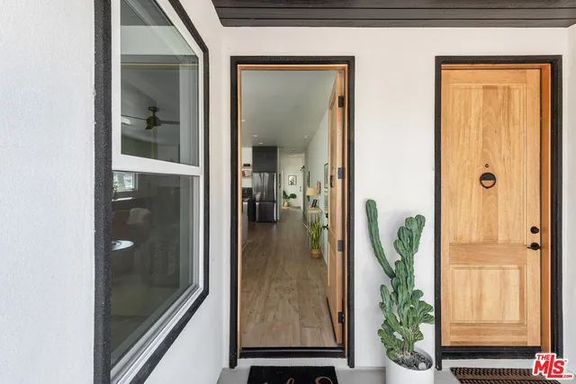 $5,850 | 841 North La Fayette Park Place, Los Angeles, CA 90026