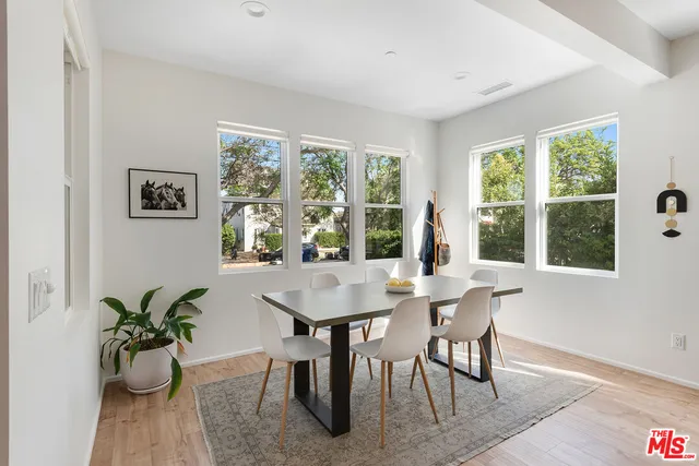 $5,850 | 841 North La Fayette Park Place, Los Angeles, CA 90026