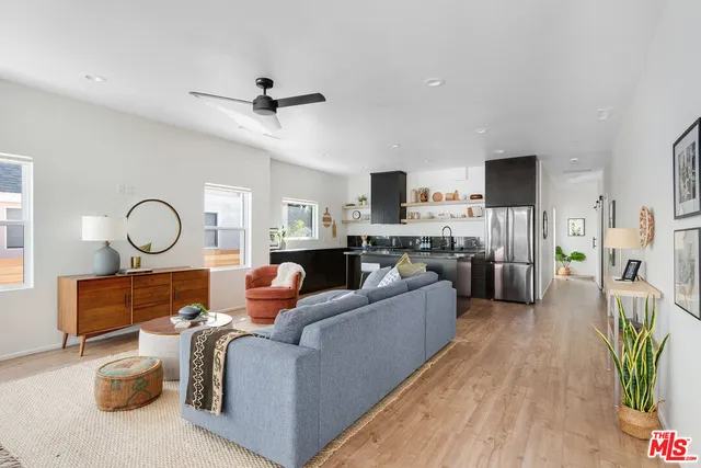 $5,850 | 841 North La Fayette Park Place, Los Angeles, CA 90026