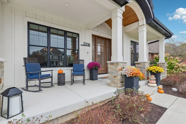 $999,000 | 3708 Peregrine Way, Elgin, IL 60124