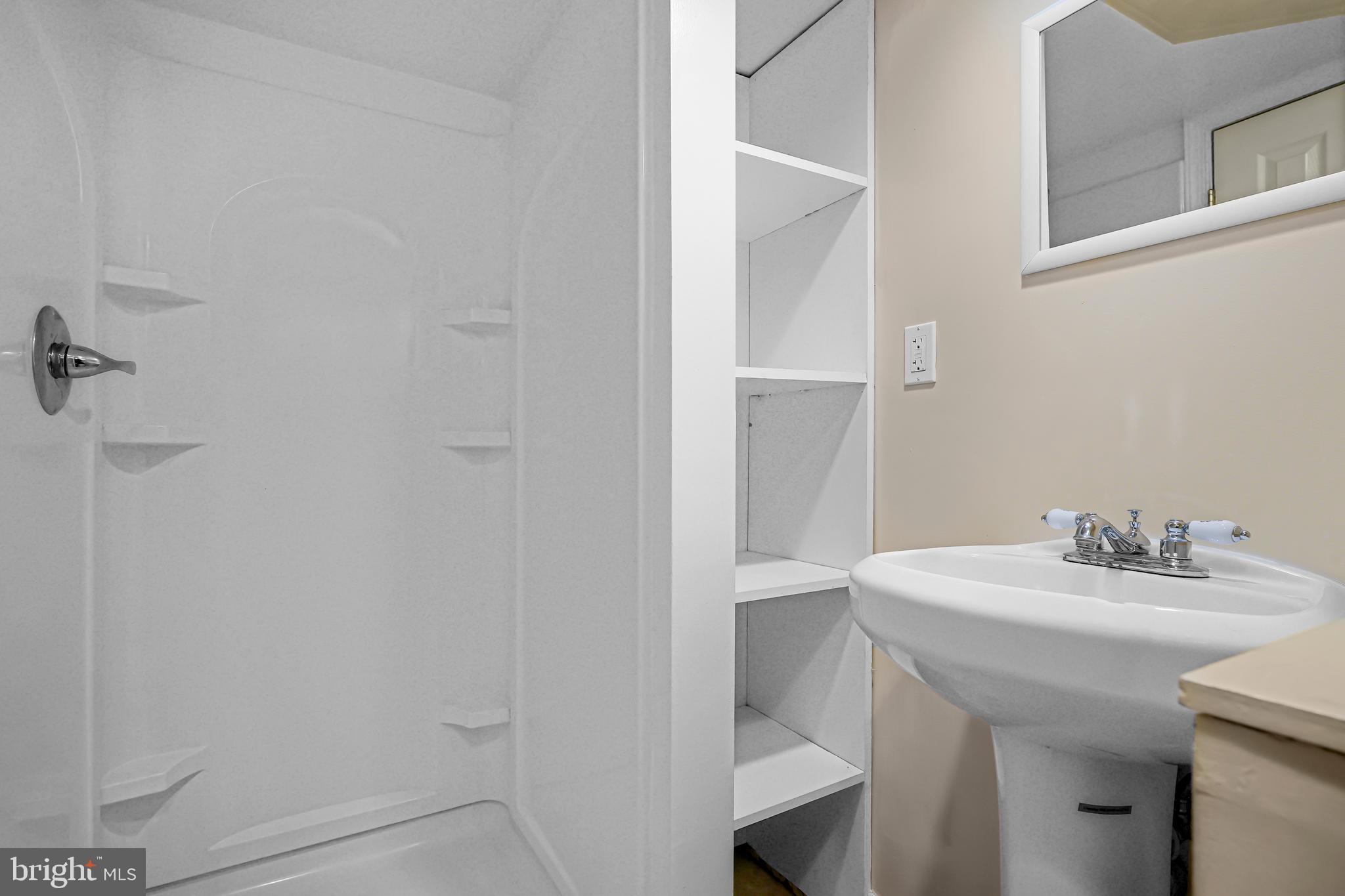 1232 Riverside Avenue Baltimore, MD 21230 - Photo 31 of 51 Full bathroom on the lower level